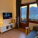 Apartment Moderna Bike Friendly, Parking, Vicino Terme Bormio